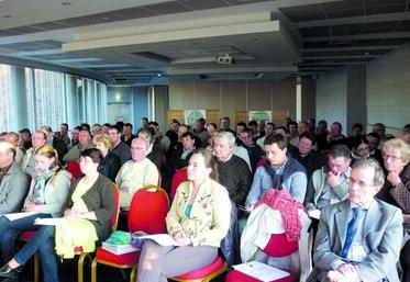 Près d’une centaine de personnes étaient présentes à Amiens.