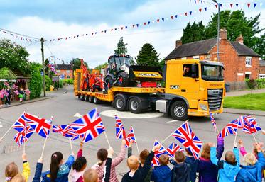 JCB et Reine Elisabeth 2