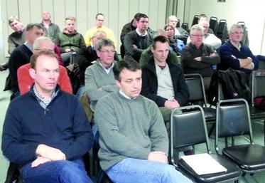 Bonne participation à l'assemblée de Nesle.