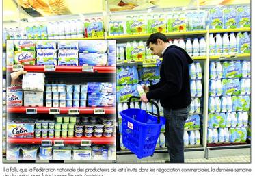 Il a fallu que la Fédération nationale des producteurs de lait s’invite dans les négociation commerciales, la dernière semaine de discussion, pour faire bouger les prix, à minima.