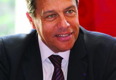 Xavier Beulin : "il faut alléger les normes et règlements pour pouvoir produire plus et mieux".
