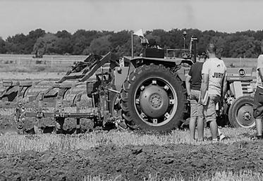 Vous avez des photos qui relate l’histoire de la Plaine en fête, ou des souvenirs qui vous ont marqués ? Alors, c’est le moment de les raconter.