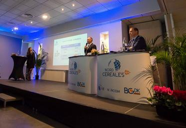 En marge de la présentation des chiffres de l’activité de Nord Céréales, son directeur Joel Ratel  et son président Laurent Bué ont expliqué en quoi le port de Dunkerque bénéficie d’un certain nombre d’atouts. 