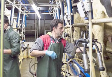 Parmi les chiffres annoncés de 2020, le prix du lait A-B payé aux adhérents est en baisse de 5 €/1 000 l.