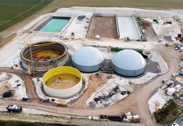 Les huit méthaniseurs actuellement en construction dans le Vouzinois vont  produire du gaz qui sera injecté dans le réseau national. La première phase  des travaux du rebours vient de s’achever. 