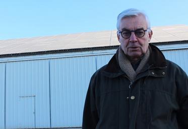 Son installation étant désormais amortie au bout de douze ans, la vente de l’électricité constitue un complément de revenu pour Régis Détappe, jeune retraité de l’agriculture.