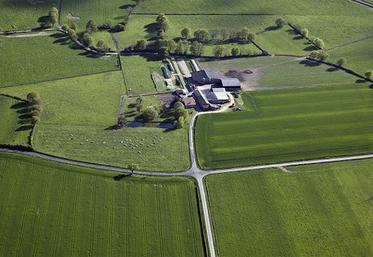 Le bail rural écrit et enregistré permet de lui donner date certaine et le rend opposable aux tiers. 
