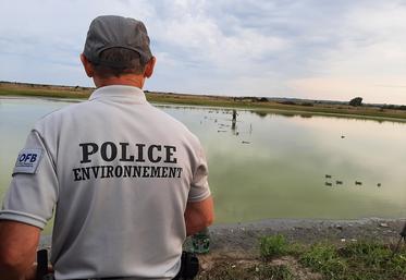 Selon la commission de l’aménagement du territoire et du développement durable, l’OFB «souffre d’être assimilé exclusivement à un rôle de censeur, faute de calibrer correctement ses interventions auprès des acteurs de son écosystème.»