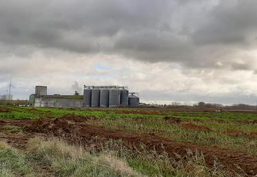 L’usine de fabrication d’engrais azoté bas carbone imaginée par FertigHy pourrait trouver sa place sur la future plateforme agri-logistique de Languevoisin-Quiquery.