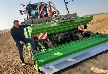 Sur le plan agronomique, Cédric Roger est confiant au regard des conditions  dans lesquelles se déroulent les plantations de pommes de terre sur sa ferme. 