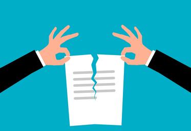 La résiliation du bail par le bailleur peut être évoqué pour plusieurs motifs, selon l’article L 411-31 du Code rural à l’encontre de son fermier. Dans ce cas, il devra saisir  le tribunal paritaire des baux ruraux et faire appel à un avocat.