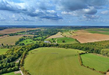 Dans un département rural comme la Somme, l’investissement des agriculteurs  au sein des conseils municipaux est déterminant. 