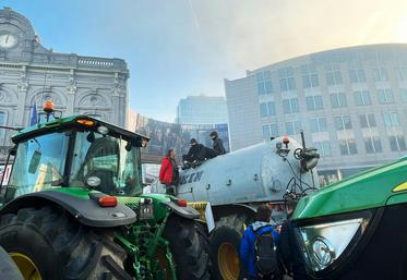 En lien avec le Copa-Cogeca, la FNSEA et les JA organisent une manifestation à Bruxelles jeudi 18 décembre.  Des agriculteurs de la Somme s’y rendront. Ils dénoncent principalement l’accord du traité UE-Mercosur,  le contenu de la future Pac, et la taxe engrais. Explications et témoignages. 
