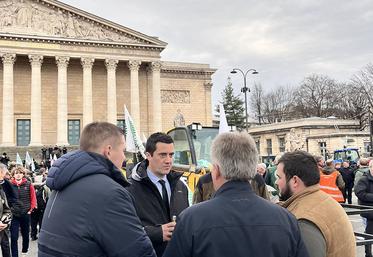 La FDSEA a échangé avec le député de la 3e circonscription de la Somme,  Matthias Renault, pour lui rappeler les problématiques des exploitations agricoles de la Somme. 