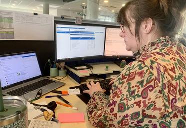 L’équipe de Noriap en ligne — six personnes ainsi que le responsable Olivier Zenit — répond aux appels de 8h30 à 12h30 et de 13h30 à 17h30. 