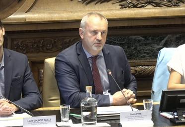 La Région reconnaît ne pas être satisfaite du traitement des dossiers et promet une «amélioration du processus». 