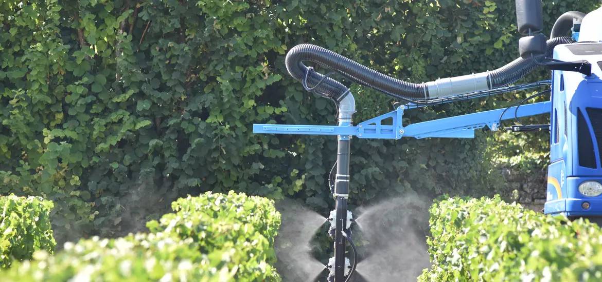 Pulvérisation de produits phytosanitaires dans des vignes