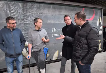 Christophe Hansen visite une ferme de production de chicon