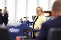 Esther de Lange