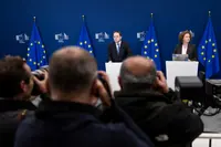 Le commissaire européen à la Santé, Oliver Varhelyi, en conférence de presse