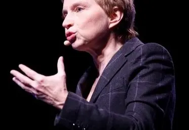 <em class="placeholder">Bien-être animal : Laurence Parisot présidente de la Fondation droit animal (LFDA)</em>