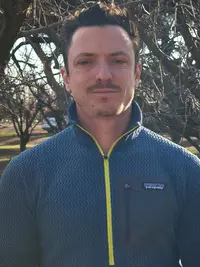 <em class="placeholder">Fruits : Alexi Bois, nouveau président de l’AOP Pêches et abricots de France</em>