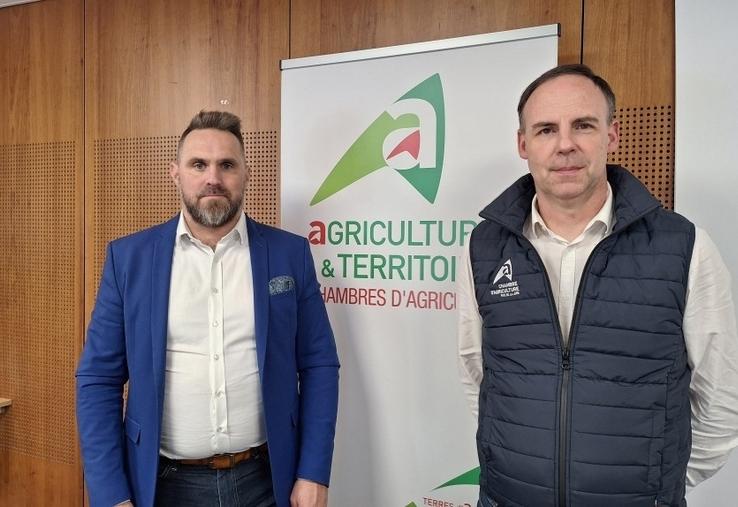 Benoît Faucon, président de la Chambre d'agriculture de la Mayenne, et Philippe Carteron, directeur consulaire.