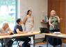 Madiha Wahid, conseillère professionnelle et Sylvie Helesbeux, conseillère sociale accès aux droits à la MSA, lors de la réunion à Changé lundi.