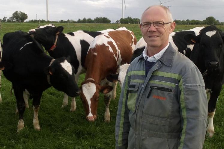 Yves Treton, éleveur à Courbeveille.