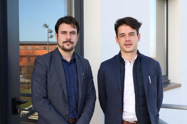 Alexandre Bocage (à gauche) et Théo Saint-Martin, les deux associés de la start-up Veragrow. Ils ont été rejoints par un ancien camarade, Alexandre Foulon.