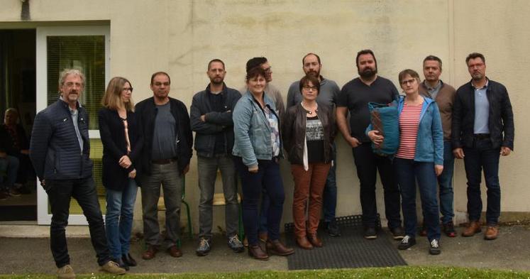 Les professeurs les plus courageux ont dormi sur place, plusieurs collègues les ont accompagnés durant leur soirée.