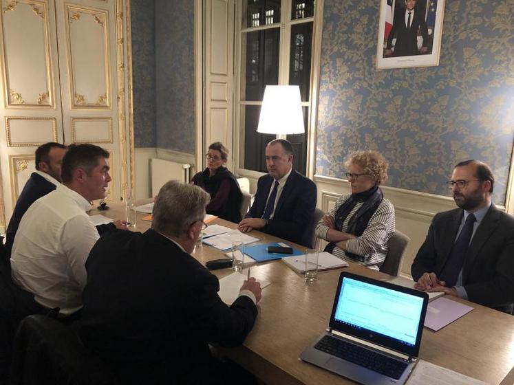 Lors de la rencontre du 3 janvier, avec le ministre Denis Guillaume.