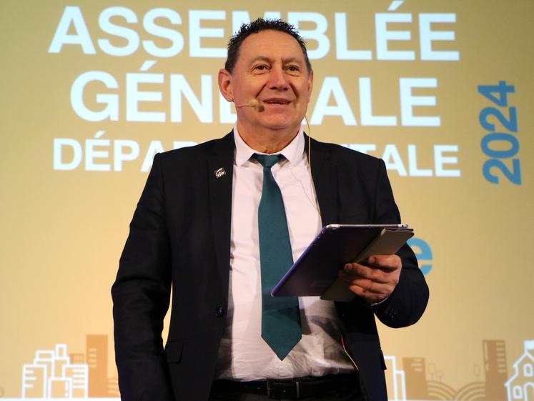 Michel Faucon, président de la fédération départementale de la Mayenne de Groupama Centre Manche.