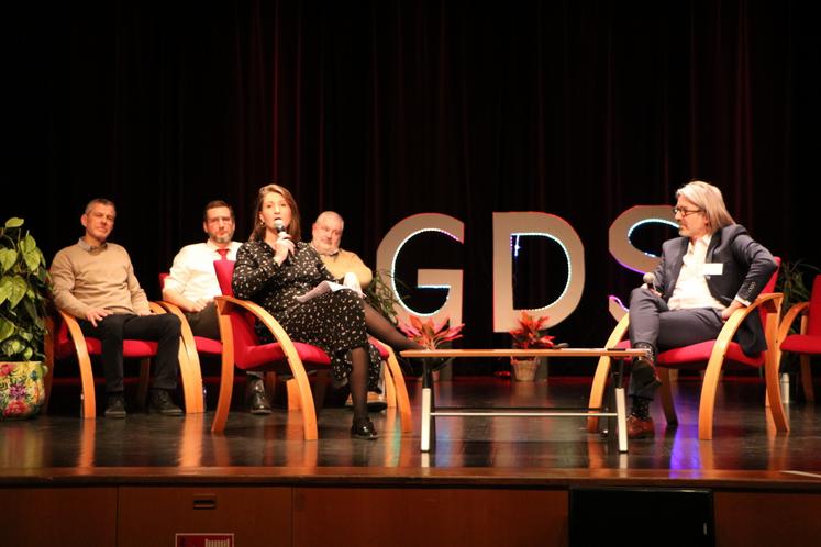 Comme Esther Florin, cheffe de marché génotypage Innoval, plusieurs intervenants ont pris part à la table ronde sur le thème de la prévention et de la résilience des élevages.