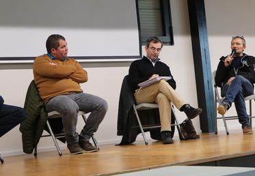 Les participants de la table ronde (de gauche à droite) : Franck Yvert, Samuel Moy, Christophe Barayré, Franck Poché et Michel Gaudin. 