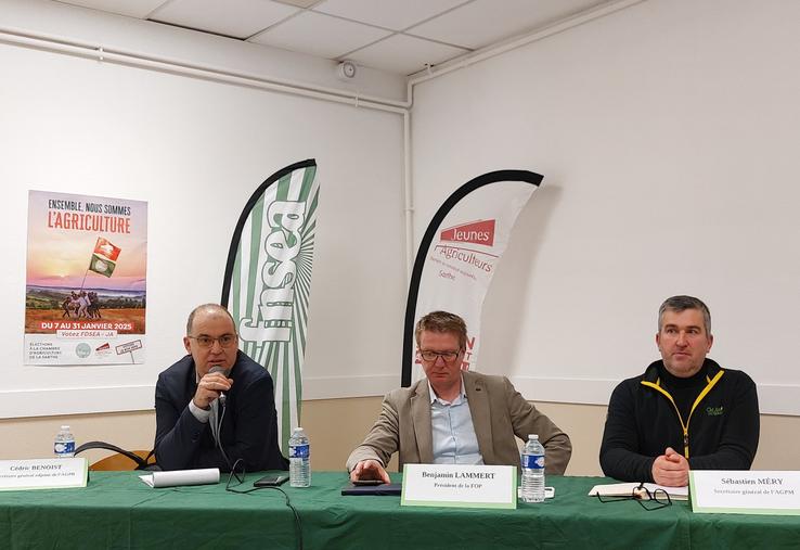 Cédric Benoist (AGPB), Benjamin Lammert (FOP) et Sébastien Méry (AGPM) étaient les invités de la FDSEA mercredi soir.