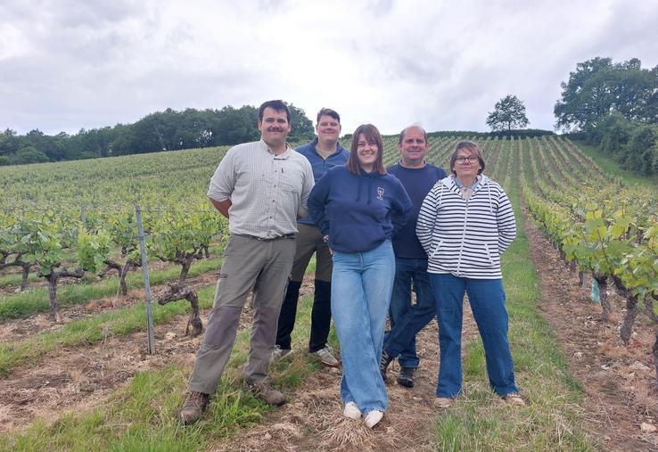 Les enfants Croisard, Louise, Baptiste et Mathieu, se sont associés en Gaec avec leurs parents en janvier 2026.