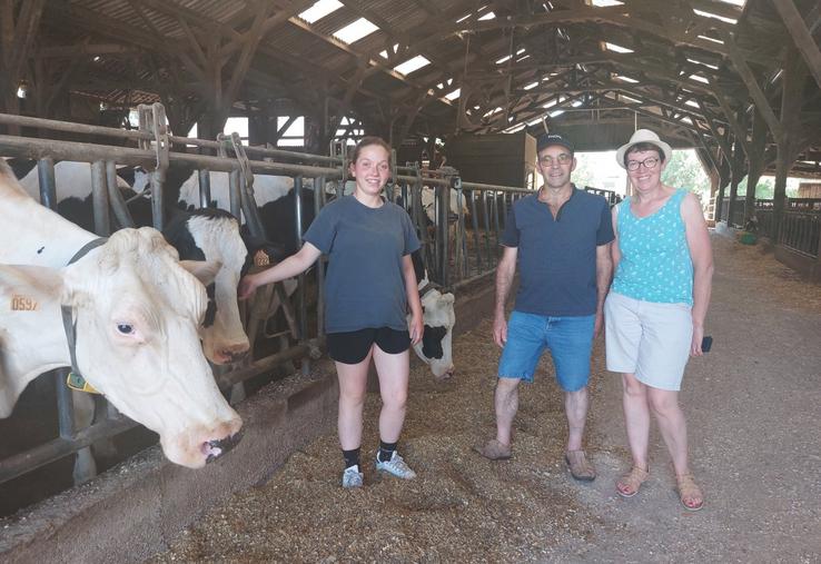 Charlène Fagault a repris le cheptel laitier Prim'Holstein de Nathalie et Stéphane Boulard, à Vaas.