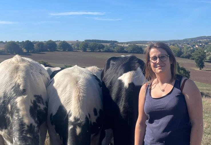 Emeline Denis, agricultrice à Saint-Georges-le-Gaultier : du milieu médical à la passion de la terre.