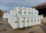 Des sacs d'engrais sur le site de collecte Maudet de Saint-Jammes-sur-Sarthe.