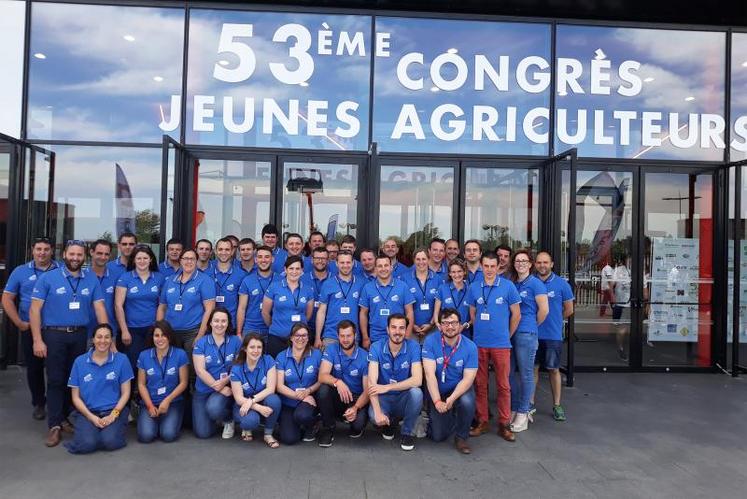 Les Pays-de-la-Loire ont honoré leur participation au congrès JA de Roanne avec une délégation de 40 élus issus des 5 départements.