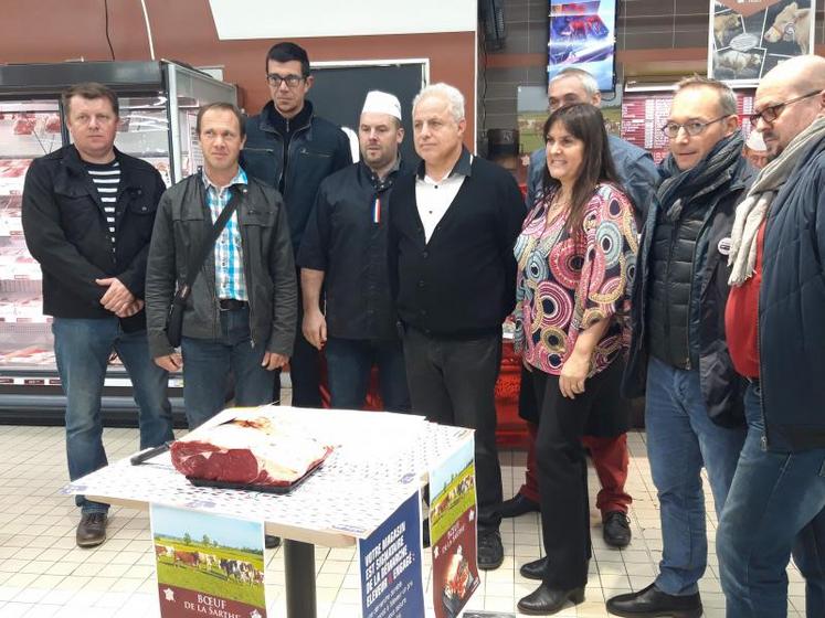 Premier magasin à s'être engagé en Sarthe, Intermarché le Mans Bollée a signé un engagement d'approvisionnement en animaux Eleveur&Engagé et, plus localement, en Boeuf de la Sarthe pour son rayon « Boucherie traditionnelle ».