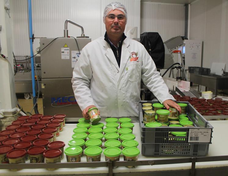 Frédéric Lalande recherche surtout des bouchers charcutiers et des agents de production.