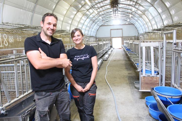 Guillaume et Amandine Garreau projettent de réaménager leur bâtiment de veaux de boucherie. Un dernier lot rentrera en septembre pour un début de travaux prévu début 2025.