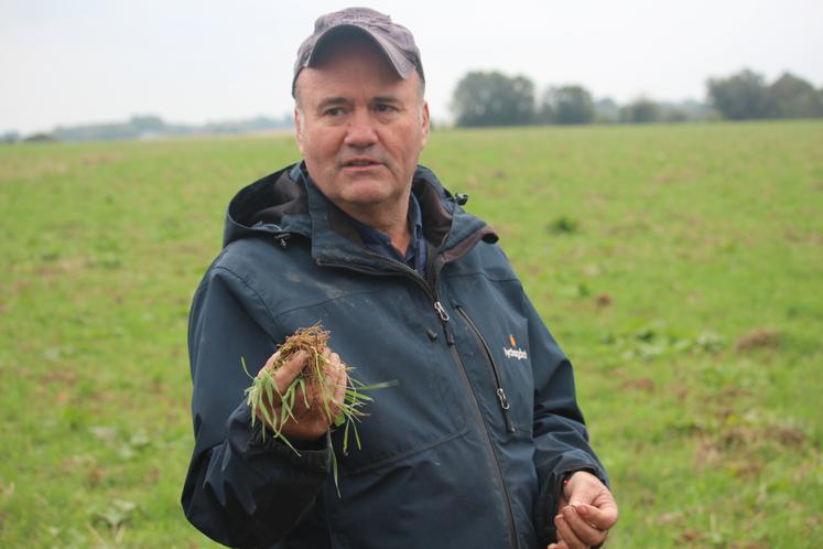 Jean-Frédéric Martin commercialise les deux appareils en France pour sa société Agrosoil.