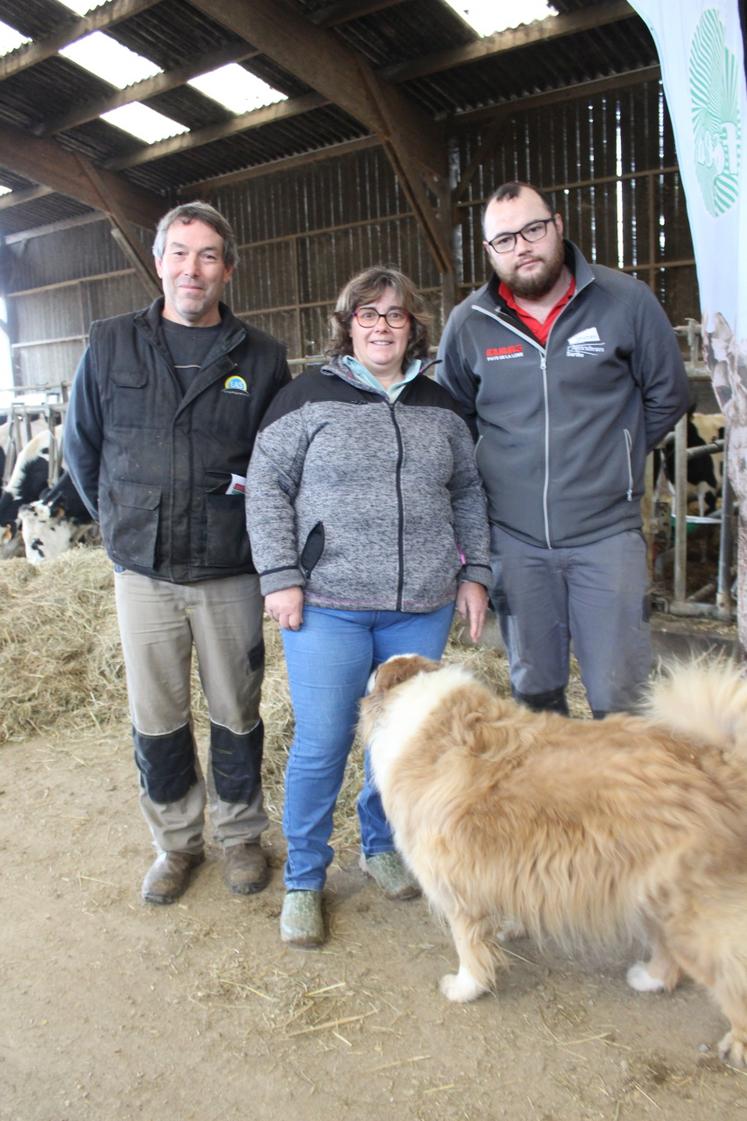 La famille Rousseau prépare le départ du Gaec d'Estelle, la maman, pour permettre l'installation de Damien en janvier 2026.