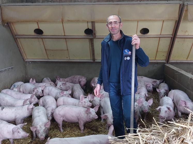 Jérôme Jouanneau, élève des porcs sur paille en Label Rouge.