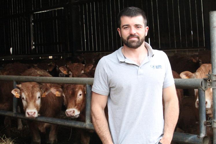 Grégoire Soreau (26 ans en juin) s'installe avec sa mère sur l'exploitation qui compte un bâtiment de poules pondeuses, 160 places d'engraissement de taurillons limousins et 106 ha.