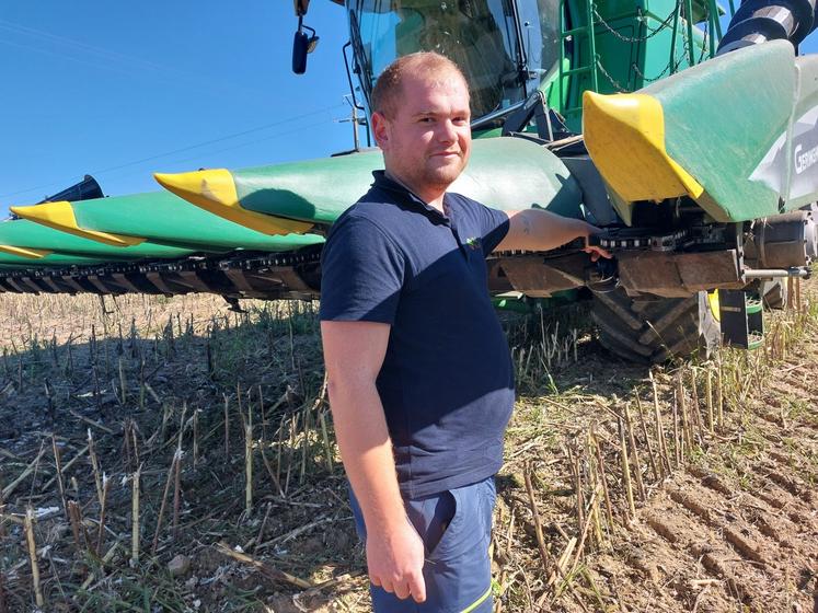 Corentin Lasne, chauffeur de la SAS Martin, a conduit un chantier de battage à Luché-Pringé le 18 septembre.