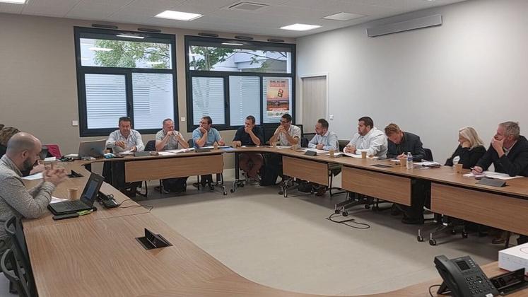 Les responsables de la FDSEA et des JA ont rencontré les représentants des partis politiques : RN, LR et EELV ont répondu à l'invitation.